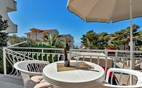 Apartment Kate-Few Minutes From Beach